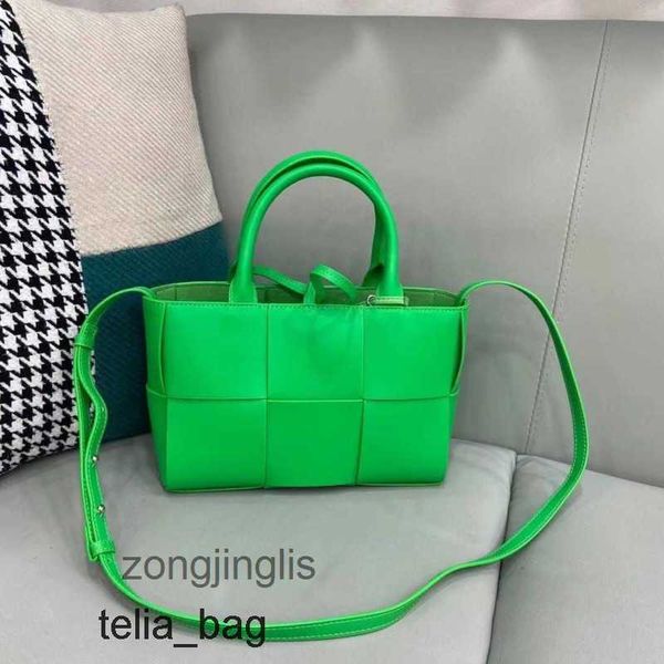 arco venetaas bags designer the tote bag bag luxury bottegaas autumn woven women's color portable vegetable basket large capacity one s
arco venetaas bags designer the tote bag bag luxury bottegaas autumn woven women's color portable vegetable basket large capacity one s