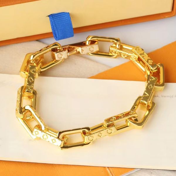 luxury designer bracelet for men and women cuban couple bracelets gold silver two styles exquisite workmanship does not fade washable fashio, Black
luxury designer bracelet for men and women cuban couple bracelets gold silver two styles exquisite workmanship does not fade washable fashio, Black