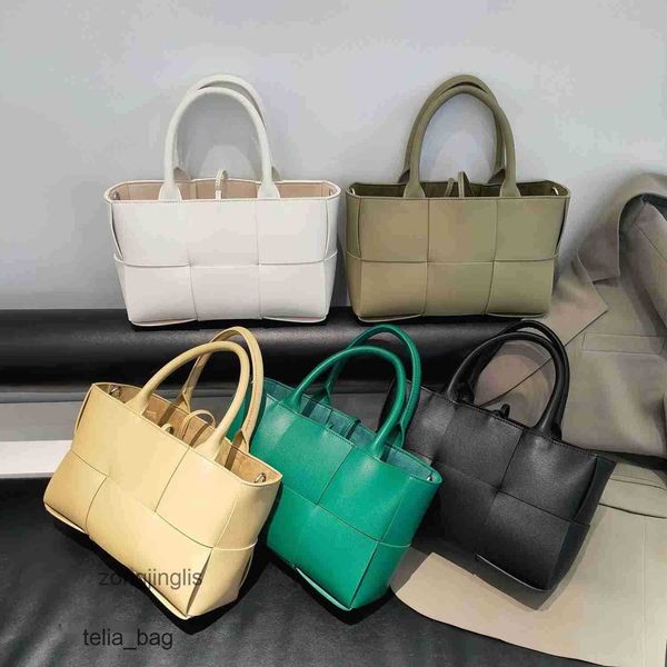 arco designer 2023 womven totes bag venetaas classic bags bottegaas lady's small arcos cow leather tote high capacity knitted handheld
arco designer 2023 womven totes bag venetaas classic bags bottegaas lady's small arcos cow leather tote high capacity knitted handheld