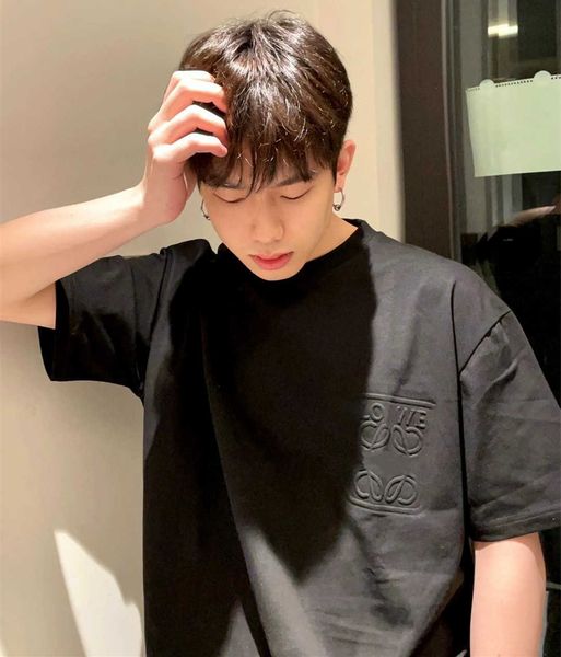 short sleeve t-shirt men's women's couple casual round neck letter logo printing t shirts high-qualitys2aa, White;black
short sleeve t-shirt men's women's couple casual round neck letter logo printing t shirts high-qualitys2aa, White;black