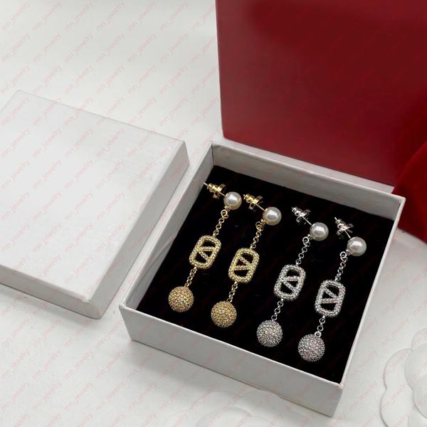 small golden ball pendant earrings. 925 silver needles don't hurt your ears. fashion brand designer women's earrings. valentine�
small golden ball pendant earrings. 925 silver needles don't hurt your ears. fashion brand designer women's earrings. valentine�