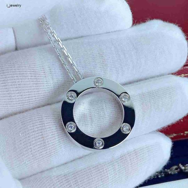 love six-diamond flatbread necklace shining diamond 18k gold big cake classic design inlaid with zircon fashion gift for friends, Silver
love six-diamond flatbread necklace shining diamond 18k gold big cake classic design inlaid with zircon fashion gift for friends, Silver