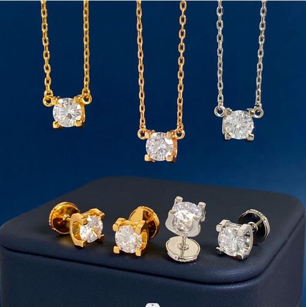 new s925 silver diamond ring super sparkling zircon pendant necklace t letter four claw single 2 carat diamond earring luxury wedding jewelr, Slivery;golden
new s925 silver diamond ring super sparkling zircon pendant necklace t letter four claw single 2 carat diamond earring luxury wedding jewelr, Slivery;golden