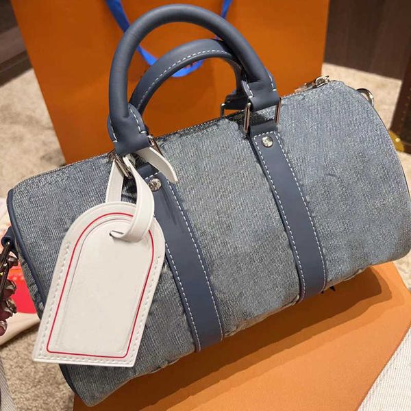 designer bags men women handbags keepall denim bag shoulder crossbody bag embossed vintage tote travel pillow 24x15cm
designer bags men women handbags keepall denim bag shoulder crossbody bag embossed vintage tote travel pillow 24x15cm