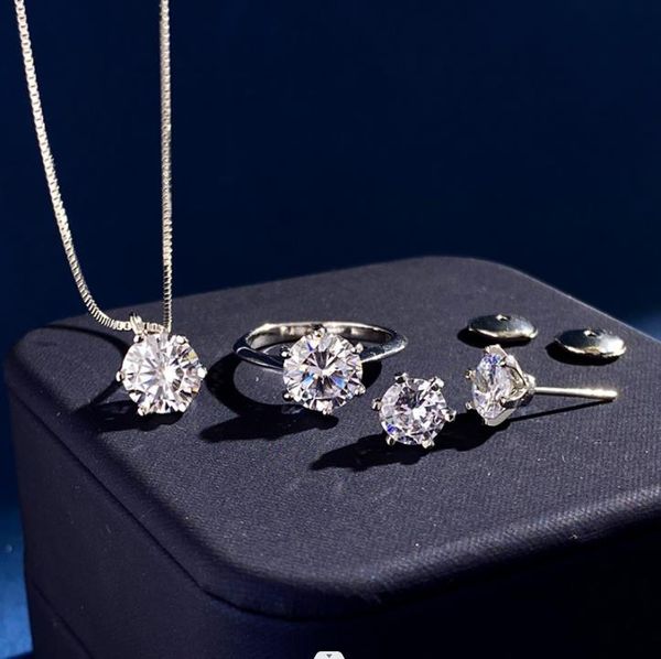 new s925 silver diamond ring super sparkling zircon pendant necklace t letter six claw single 3 carat diamond earring luxury wedding jewelry, Slivery;golden
new s925 silver diamond ring super sparkling zircon pendant necklace t letter six claw single 3 carat diamond earring luxury wedding jewelry, Slivery;golden