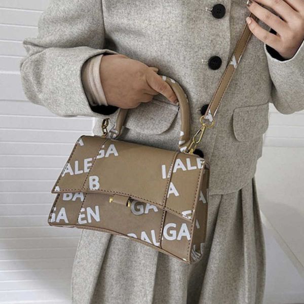 classic women's luxury hourglass bag female mini handbags letter b brand designer totes evening bags women man small square pack ladies
classic women's luxury hourglass bag female mini handbags letter b brand designer totes evening bags women man small square pack ladies