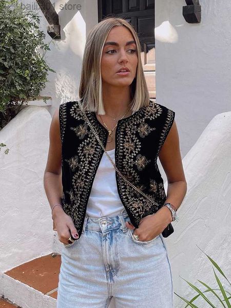 women's vests foridol beading flower embriodery black open stitch velvet vest spring autumn women new fashion vintage short waistcoat t, Black;white
women's vests foridol beading flower embriodery black open stitch velvet vest spring autumn women new fashion vintage short waistcoat t, Black;white