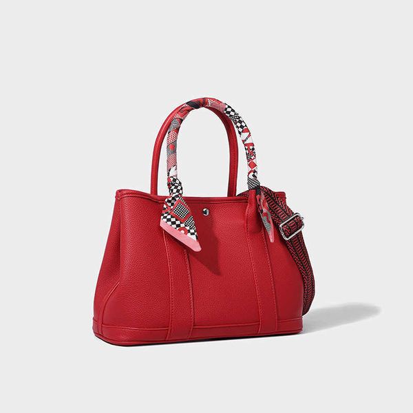 designer h ermes party garden tote bags for sale red wedding bag bridal handheld scarf 2023 new type womens versatile large capacity bucket
designer h ermes party garden tote bags for sale red wedding bag bridal handheld scarf 2023 new type womens versatile large capacity bucket