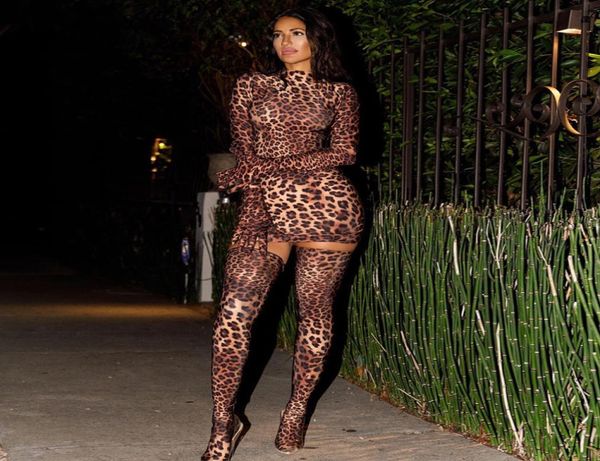 2020 new spring leopard print hip package mini dress with gloves stockings women party night club bodycon skinny vestidos4065112, Black;gray
2020 new spring leopard print hip package mini dress with gloves stockings women party night club bodycon skinny vestidos4065112, Black;gray