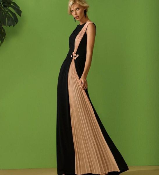 elegant mother of the bride dresses jewel neck a line ruffles wedding guest dress chiffon handmade flowers formal evening gowns2558835, Black;red
elegant mother of the bride dresses jewel neck a line ruffles wedding guest dress chiffon handmade flowers formal evening gowns2558835, Black;red