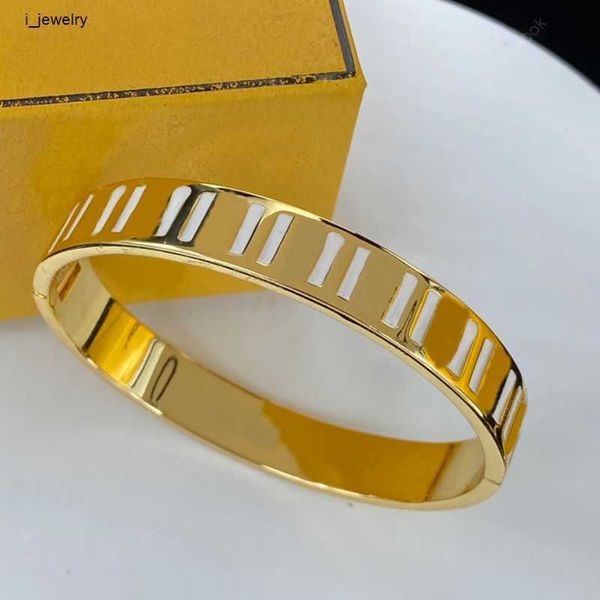 women love bracelets designer gold bangle bracelet stainless steel pink bangles men classic letter jewelry accessories f bracelets 2210093d, Black
women love bracelets designer gold bangle bracelet stainless steel pink bangles men classic letter jewelry accessories f bracelets 2210093d, Black