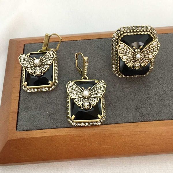 fashion designer alexander mq 22 heavy industry diamond inlaid butterfly black earrings for women's advanced style square, Golden
fashion designer alexander mq 22 heavy industry diamond inlaid butterfly black earrings for women's advanced style square, Golden