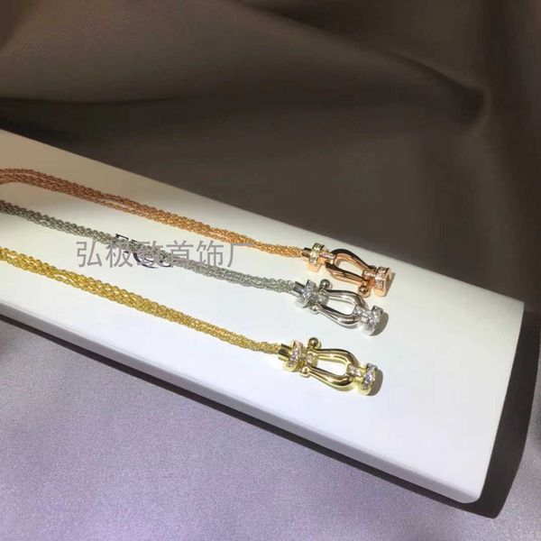 designer bracelet luxury freds freds's bracelet 18kforce10 rose colored gold horseshoe 8-point buckle full diamond men's and women, Golden;silver
designer bracelet luxury freds freds's bracelet 18kforce10 rose colored gold horseshoe 8-point buckle full diamond men's and women, Golden;silver