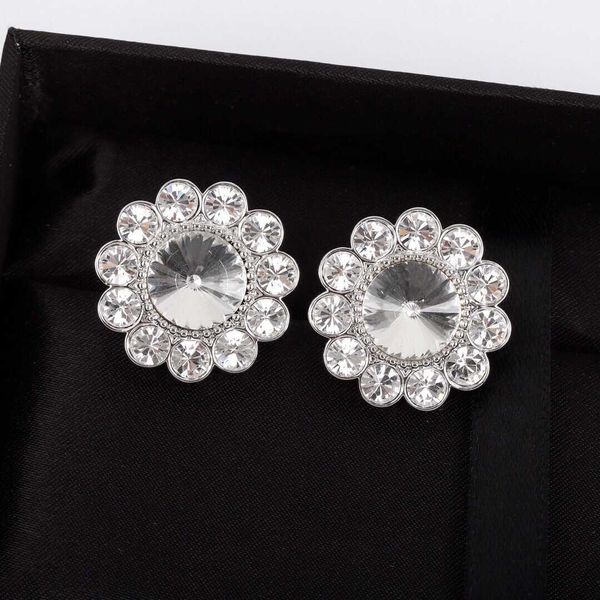 

Brand Designer MiuMiu Fashion New Earless Earrings for Women Imitation Crystal Flower Full Diamond with Sunflower Ear Clips Accessories Jewelry