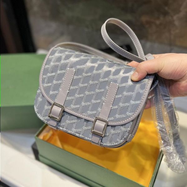designers shoulder bags popular style letter cross body bag 5a quality fashion trend good match very nice gift
designers shoulder bags popular style letter cross body bag 5a quality fashion trend good match very nice gift
