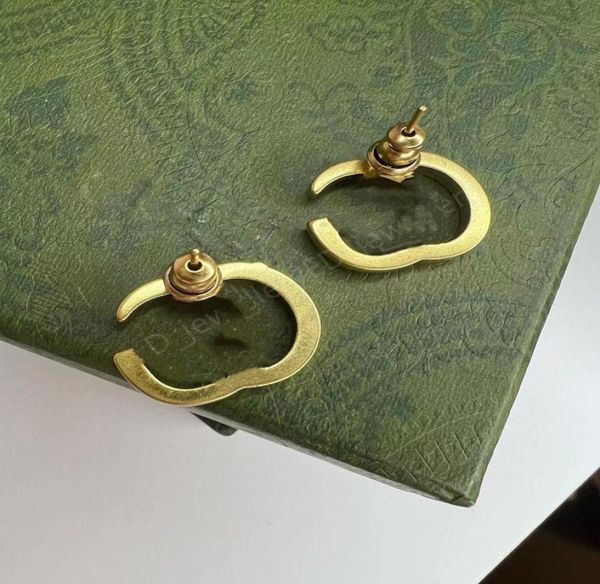 2022chic double letter charm earrings with gift box embossed stamp studs eardrop dangler for women party anniversary6217965, Golden
2022chic double letter charm earrings with gift box embossed stamp studs eardrop dangler for women party anniversary6217965, Golden