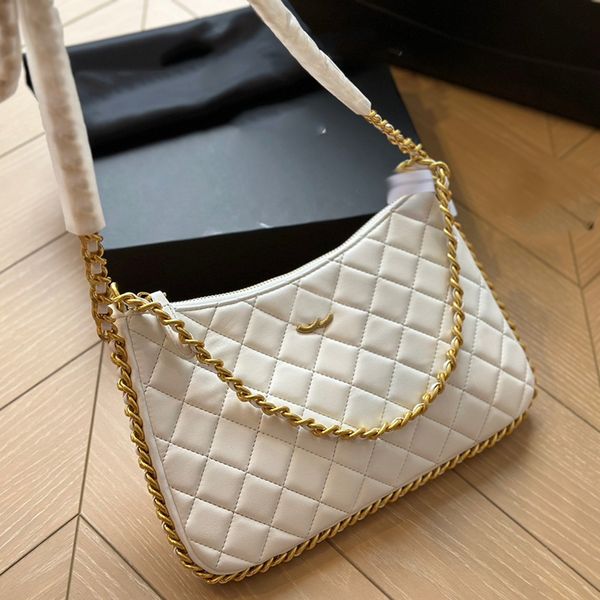 23b designer womens chain shoulder bag leather gold hardware metal c buckle luxury handbag matelasse chain diagonal shoulder bag large capac
23b designer womens chain shoulder bag leather gold hardware metal c buckle luxury handbag matelasse chain diagonal shoulder bag large capac