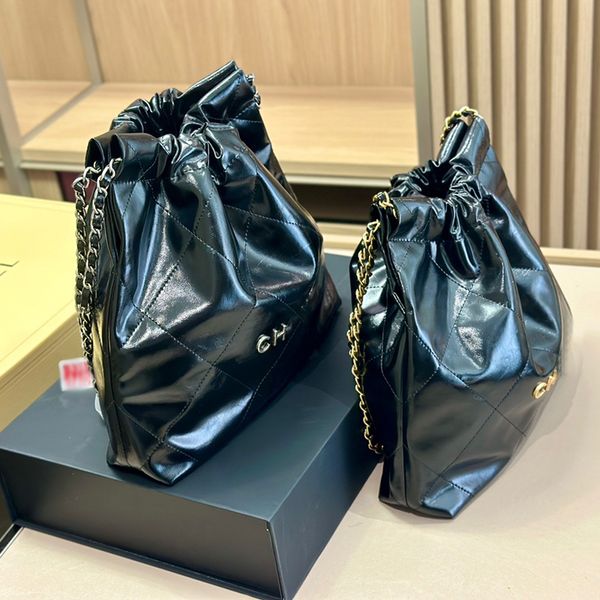 designer women shoulder bag 22 garbage bag oversized shopping bags 30cm leather diamond plaid gold silver hardware metal buckles luxury hand
designer women shoulder bag 22 garbage bag oversized shopping bags 30cm leather diamond plaid gold silver hardware metal buckles luxury hand