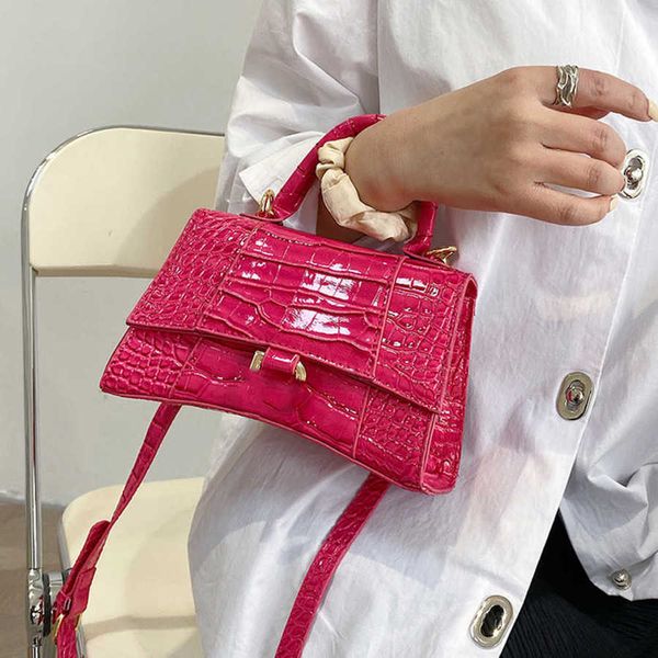 luxury classic women's hourglass bag female mini handbags letter b brand designer totes evening bags women man casual backpack small sq
luxury classic women's hourglass bag female mini handbags letter b brand designer totes evening bags women man casual backpack small sq