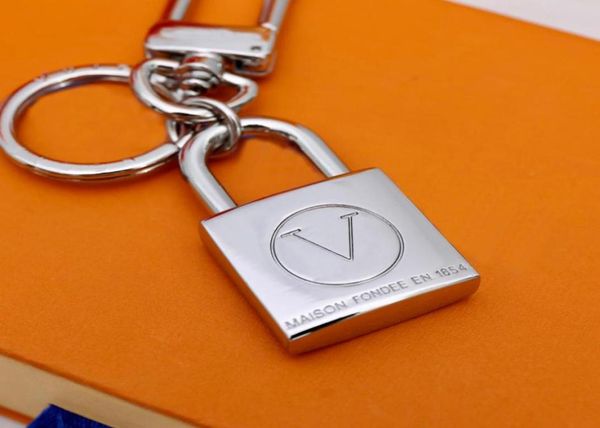 fashion keychain luxury designer silver gold metal key buckle classic letter lock pendant keychains bag keys ornament3821169, Slivery;golden 
fashion keychain luxury designer silver gold metal key buckle classic letter lock pendant keychains bag keys ornament3821169, Slivery;golden