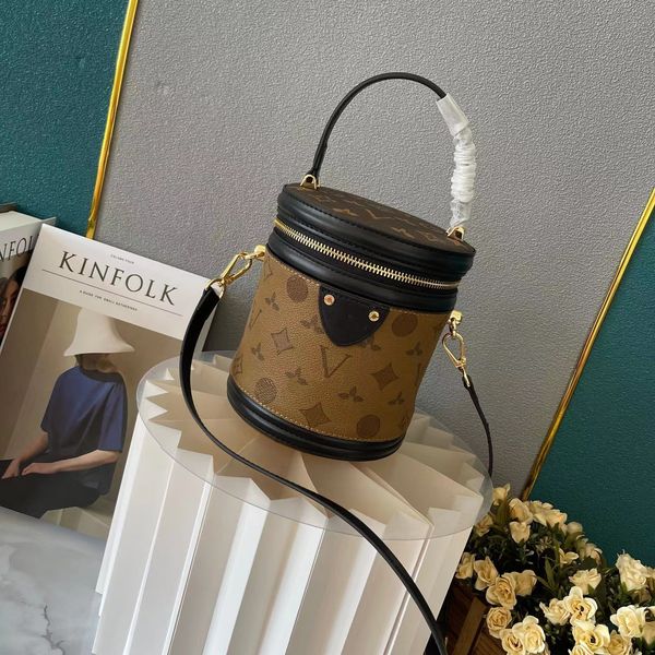 fashion luxury designer crossbody classic presbyopia pattern mini canvas bucket handbag
fashion luxury designer crossbody classic presbyopia pattern mini canvas bucket handbag