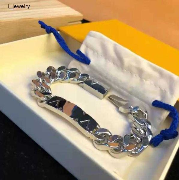 bracelets designer for women bracelet brand letter bracelets men women boutique bracelet hand chains, Golden;silver
bracelets designer for women bracelet brand letter bracelets men women boutique bracelet hand chains, Golden;silver