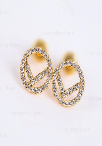 designer 18k gold letter earrings stud luxury womens geometric full drill crystal rhinestone earstud earring women wedding jewelry2903329, Golden;silver
designer 18k gold letter earrings stud luxury womens geometric full drill crystal rhinestone earstud earring women wedding jewelry2903329, Golden;silver