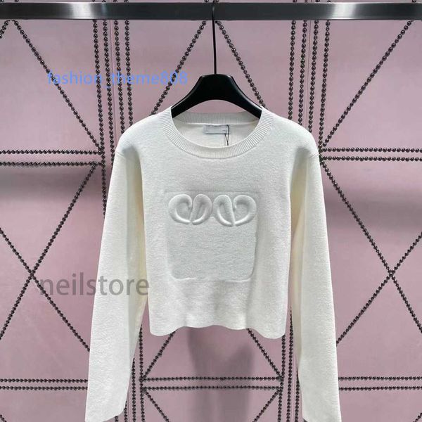 2023 women knits tees knitted sweater designer brand loooveve new style autumn and winter relief letter casual fashion white black knitted s
2023 women knits tees knitted sweater designer brand loooveve new style autumn and winter relief letter casual fashion white black knitted s