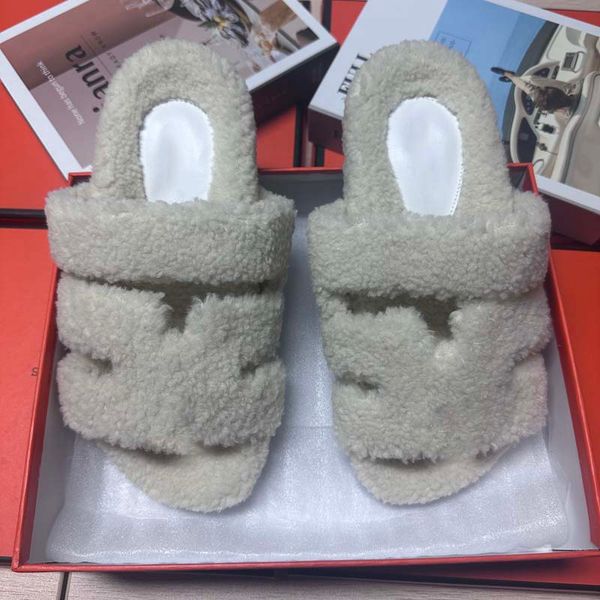 r luxury classic autumn and winter plush slippers, plush sandals, lazy shoes, slippers, letter slippers35-41, Black
r luxury classic autumn and winter plush slippers, plush sandals, lazy shoes, slippers, letter slippers35-41, Black