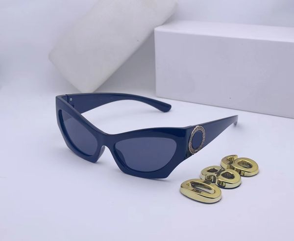 2023 luxury designer sunglasses men eyeglasses outdoor shades pc frame fashion classic lady sun glasses mirrors for women, White;black
2023 luxury designer sunglasses men eyeglasses outdoor shades pc frame fashion classic lady sun glasses mirrors for women, White;black