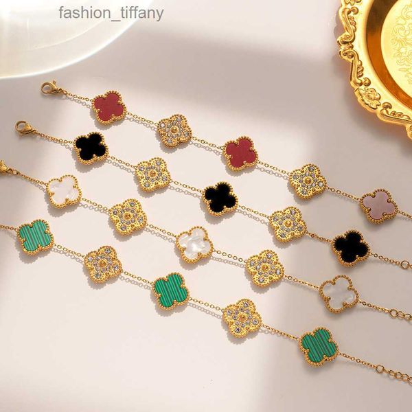 bracelet designer clover bracelet styles classic 4/four leaf clover charm bracelets bangle chain 18k gold agate shell women wedding gift, Black
bracelet designer clover bracelet styles classic 4/four leaf clover charm bracelets bangle chain 18k gold agate shell women wedding gift, Black