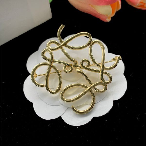 classic geometric brooch ladies european and american atmosphere hollow suit coat accessories high-grade corsage pins, Gray
classic geometric brooch ladies european and american atmosphere hollow suit coat accessories high-grade corsage pins, Gray