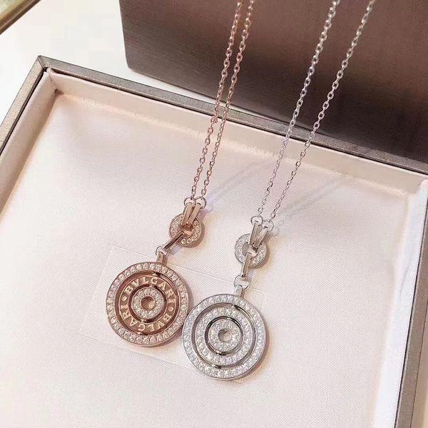 jewelry necklace, simple and fashionable, versatile, high-end and elegant temperament, collarbone chain, couple horseshoe buckle, Golden;silver
jewelry necklace, simple and fashionable, versatile, high-end and elegant temperament, collarbone chain, couple horseshoe buckle, Golden;silver