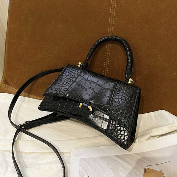 luxury women's classic hourglass bag female mini handbags letter b brand designer totes evening bags women man small square pack ladies
luxury women's classic hourglass bag female mini handbags letter b brand designer totes evening bags women man small square pack ladies