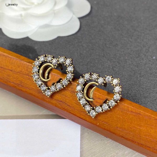 women designer earrings fashion girl jewelry diamond heart-shaped arrangement ear studs #including box new arrival, Golden;silver
women designer earrings fashion girl jewelry diamond heart-shaped arrangement ear studs #including box new arrival, Golden;silver