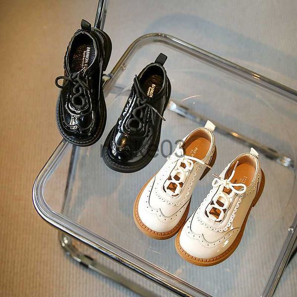 sneakers leather shoes for girls school british style embose beige black children casual shoes 2636 elegant hollow out kids flat shoe j23081, Black;red
sneakers leather shoes for girls school british style embose beige black children casual shoes 2636 elegant hollow out kids flat shoe j23081, Black;red