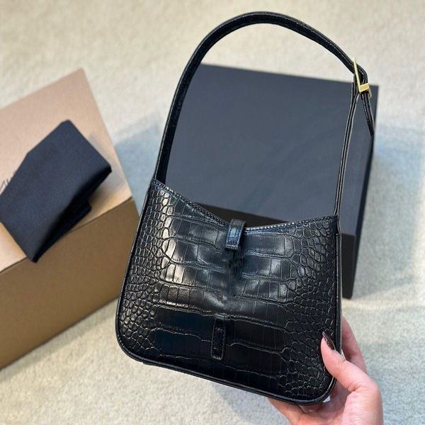 designer bags women underarm bag black leather shoulder purse portable purses fashion alligator gold buckle pochette luxuries designer woman
designer bags women underarm bag black leather shoulder purse portable purses fashion alligator gold buckle pochette luxuries designer woman
