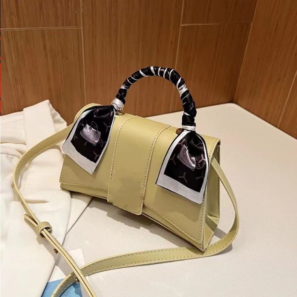 designer bags shoulder bags handbag womens fashion makeup crossbody bag half moon snowflake luxuries weekend classic retro card holder handl
designer bags shoulder bags handbag womens fashion makeup crossbody bag half moon snowflake luxuries weekend classic retro card holder handl