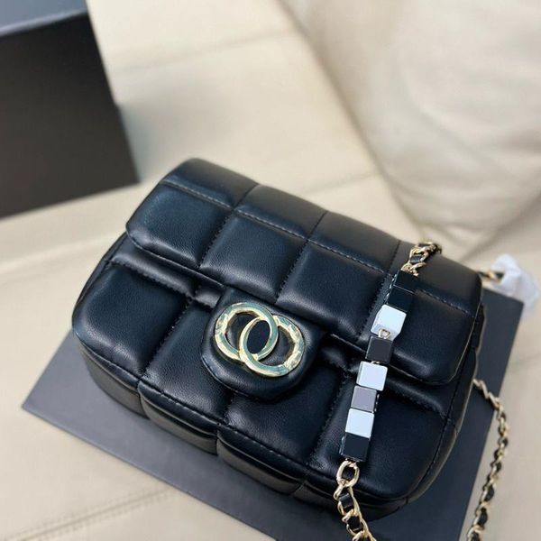 designer bag luxury women bag crossbody clutch bag lovely fashion smaller bag size minimalist diamond bag portable and versatile bag
designer bag luxury women bag crossbody clutch bag lovely fashion smaller bag size minimalist diamond bag portable and versatile bag