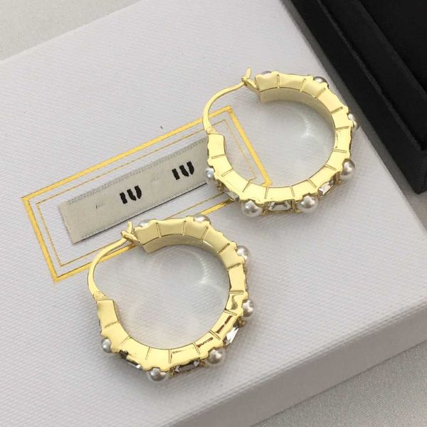 

Brand Designer MiuMiu Fashion earrings new women's circle pearl earrings advanced sense earrings square diamond and Pearl Round Earrings gifts Accessories Jewelry
