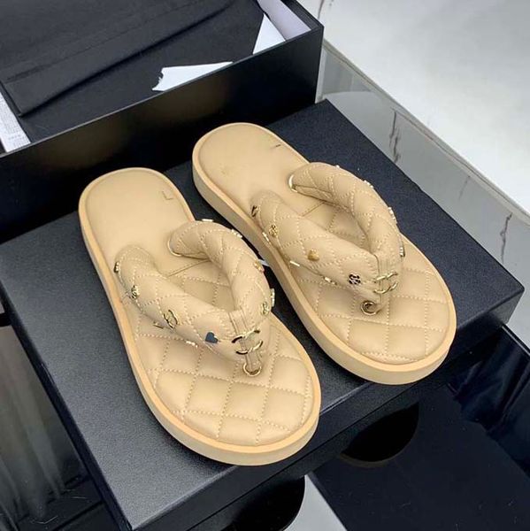 designer womens sandals luxury summer slippers ringer chain black white apricot color leather sandals outdoor beach seaside home flat women
designer womens sandals luxury summer slippers ringer chain black white apricot color leather sandals outdoor beach seaside home flat women