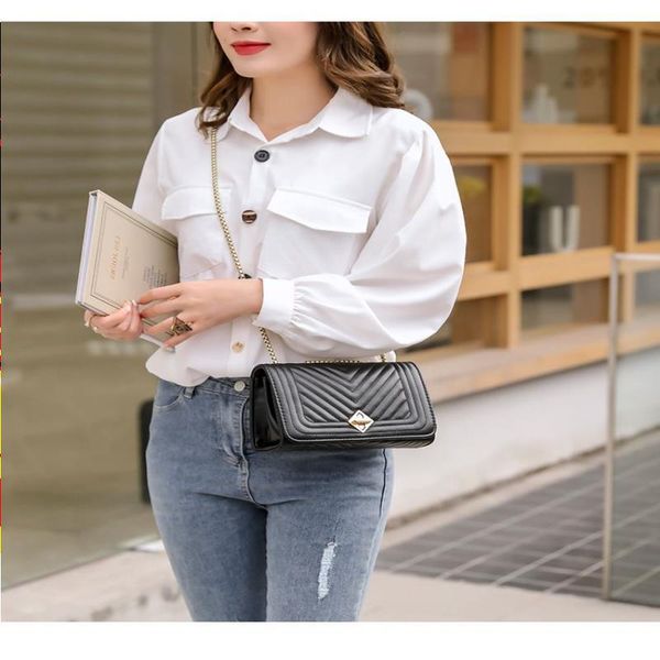 women mini shoulder bag lady handbags luxury designer crossbody bags leather chain clutch flap tote thread small purse fashion cover solid h
women mini shoulder bag lady handbags luxury designer crossbody bags leather chain clutch flap tote thread small purse fashion cover solid h