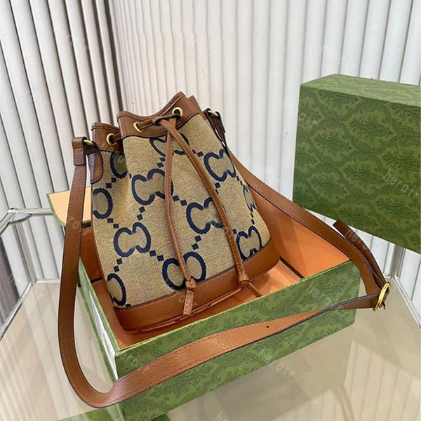 women shoulder bag luxury designer handbag designers bucket bags fashion messenger crossbody purses small packs lady outdoor pack
women shoulder bag luxury designer handbag designers bucket bags fashion messenger crossbody purses small packs lady outdoor pack