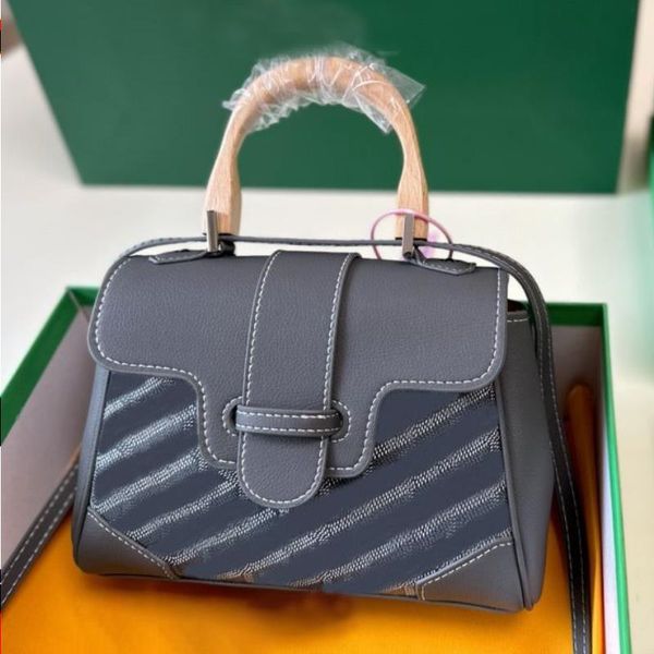 designer luxury bag women handbag waterproof tote bag minimalist bag practical styles multiple uses models fashionable and versatile style b
designer luxury bag women handbag waterproof tote bag minimalist bag practical styles multiple uses models fashionable and versatile style b