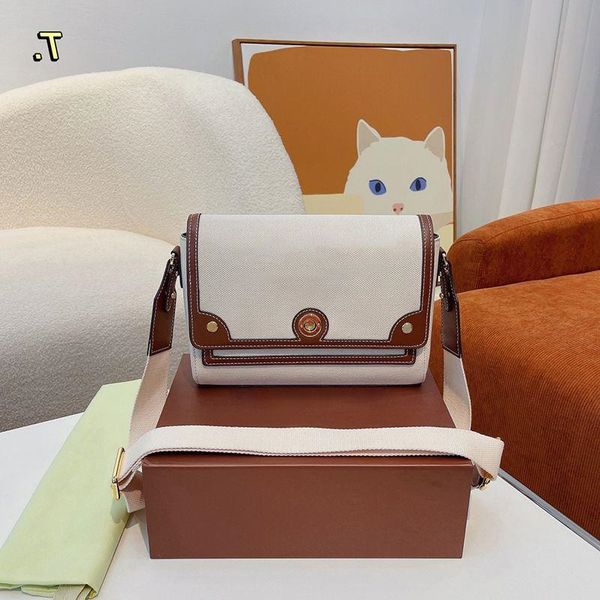 designer bags women bags luxury crossbody simple and generous small square bag a unique and careful design with a clash of colours
designer bags women bags luxury crossbody simple and generous small square bag a unique and careful design with a clash of colours