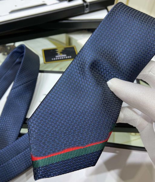 luxury g brand new designer 100% tie silk necktie black blue jacquard hand woven for men wedding casual and business necktie fashion hawaii, Blue;purple
luxury g brand new designer 100% tie silk necktie black blue jacquard hand woven for men wedding casual and business necktie fashion hawaii, Blue;purple