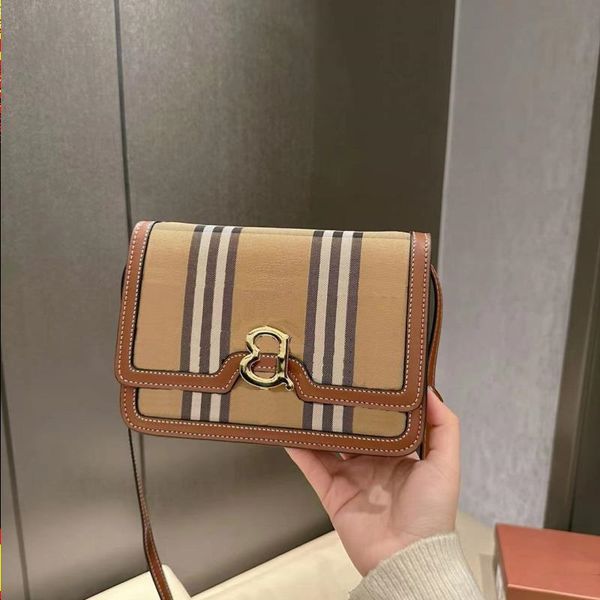 luxurys designers shoulder bags woman fashion classic handbags limited edition lady tote bag handbag high capacity travel shopping bag pract
luxurys designers shoulder bags woman fashion classic handbags limited edition lady tote bag handbag high capacity travel shopping bag pract