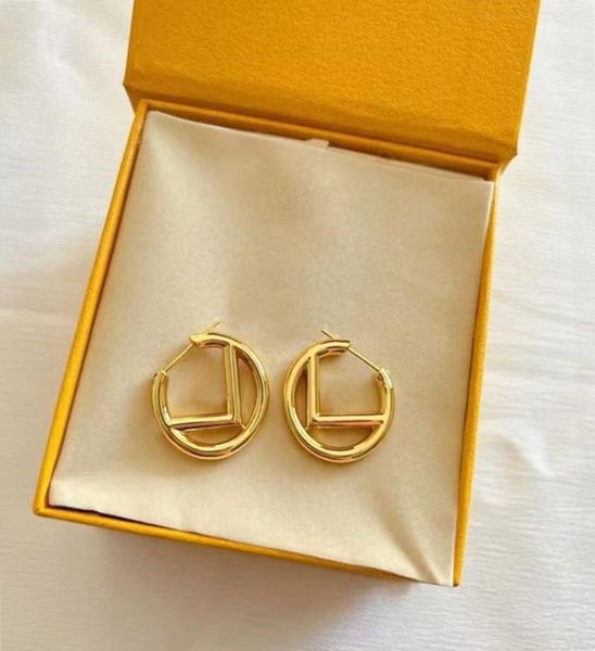 womens premium gold earring designer stud earring luxury brand letter design earrings fashion lady jewelry2046949, Golden;silver
womens premium gold earring designer stud earring luxury brand letter design earrings fashion lady jewelry2046949, Golden;silver