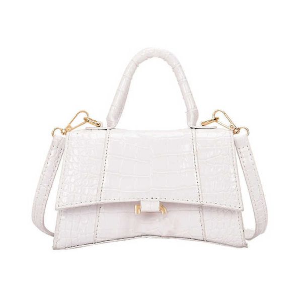 classic women's luxury hourglass bag female mini handbags letter b brand designer totes evening bags women man casual backpack small sq, Black;red
classic women's luxury hourglass bag female mini handbags letter b brand designer totes evening bags women man casual backpack small sq, Black;red