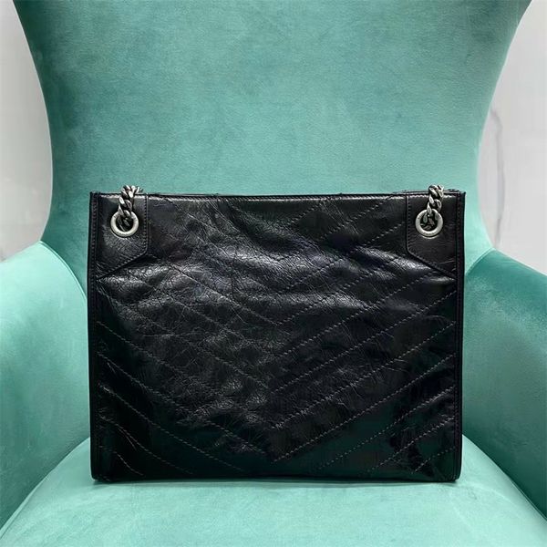 classic designer genuine leather women shopping bag handbags stripes sewing thread totes heavy chain hardware shoulder bag magnetic buckle f
classic designer genuine leather women shopping bag handbags stripes sewing thread totes heavy chain hardware shoulder bag magnetic buckle f